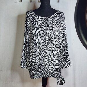 Chico's Black White Poly Span Side Tie 3/4 Sleeve Geo Blouse Chico Sz 3 US XL 16